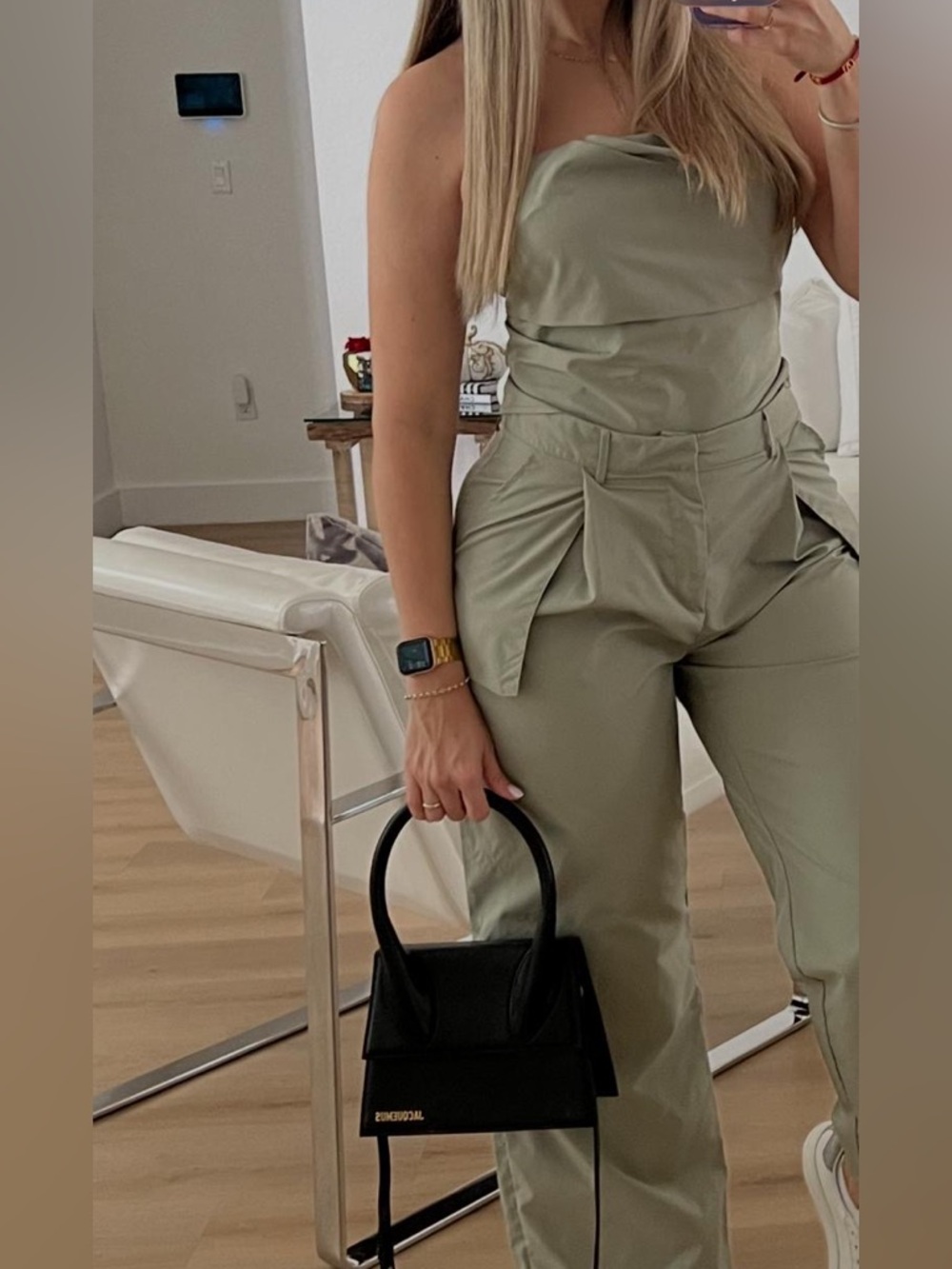 Jacquemus Top-Handle Bag in Black